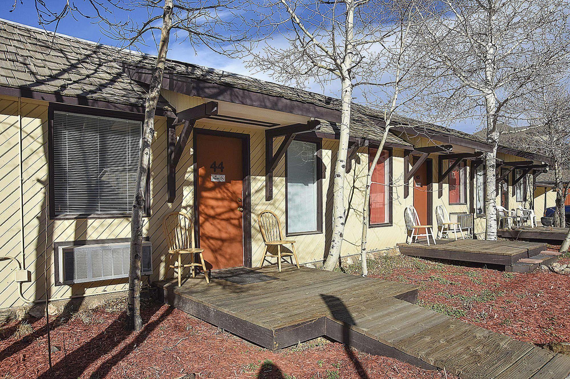 H&H Motor Lodge 아이다호 스프링스 외부 사진